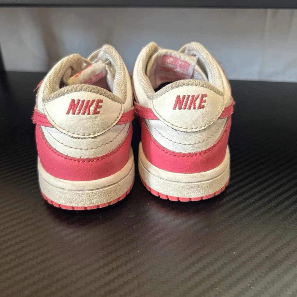 Nike Dunk Low Fuchsia Pink Sneakers Girls Size 10c ‎ FB9107-102
